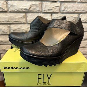 Fly London Yasi Mary Jane Wedge Bronze Metallic